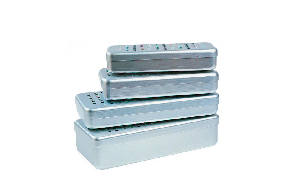Aluminiumboxen mit Löchern