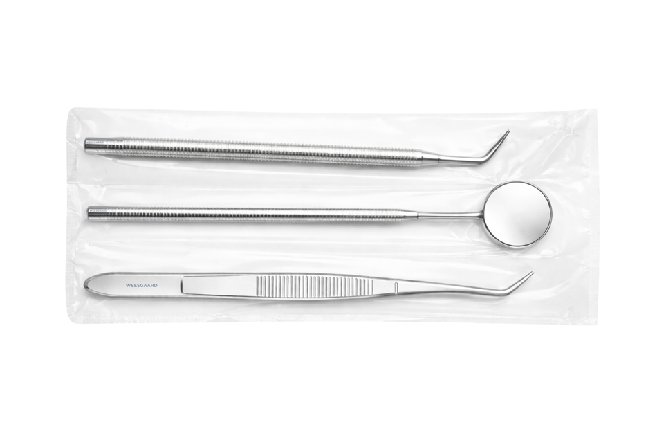 Comfort examination session with probe, mirror and tweezers